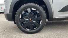 Dacia Spring 27kWh Extreme 65 48kW 5dr Auto Electric Hatchback